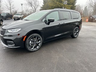 2026 Chrysler Pacifica PACIFICA SELECT AWD