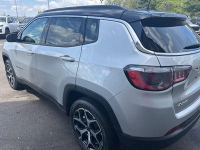 2026 Jeep Compass COMPASS LIMITED 4X4