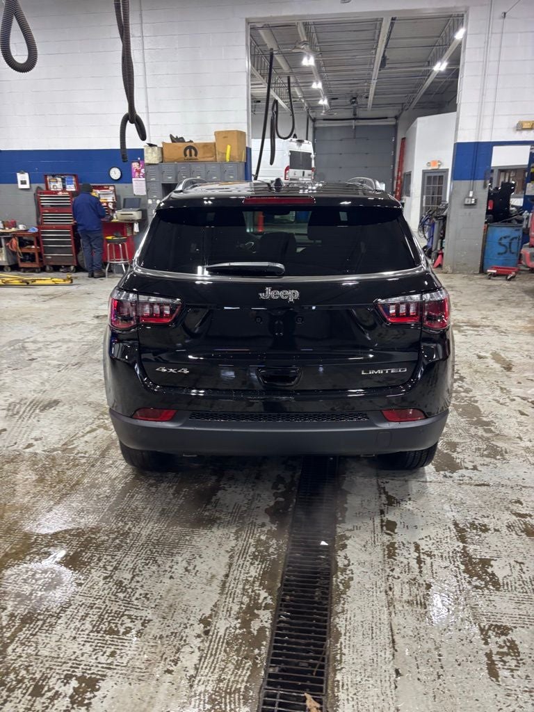 2026 Jeep Compass COMPASS LIMITED 4X4