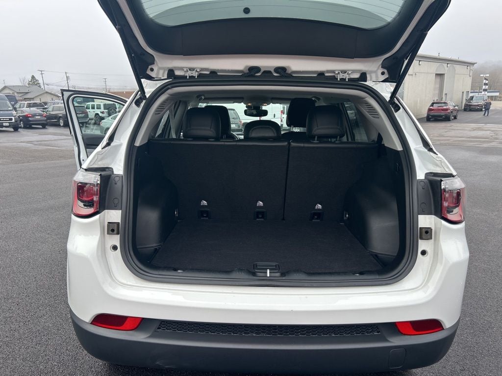 2022 Jeep Compass Latitude Lux 4x4