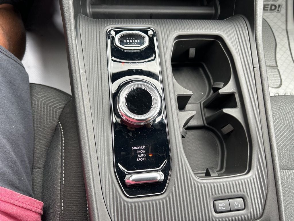 2026 Jeep Cherokee CHEROKEE LAREDO 4X4