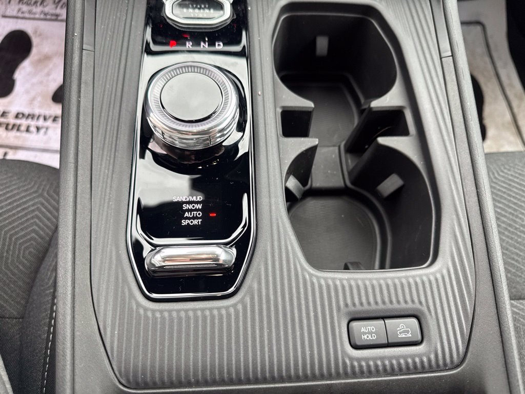 2027 Jeep Cherokee CHEROKEE LAREDO 4X4