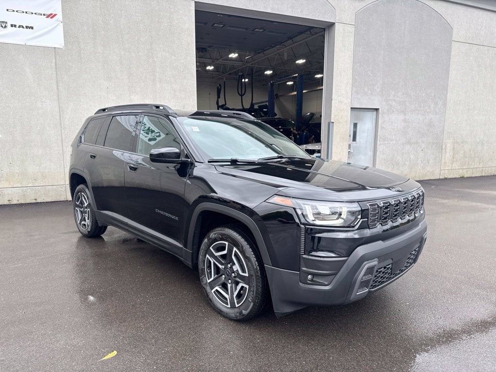 2027 Jeep Cherokee CHEROKEE LAREDO 4X4