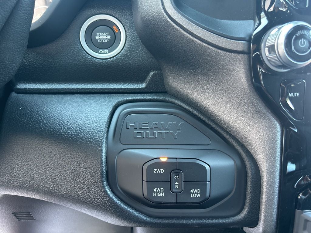 2026 RAM Ram 3500 RAM 3500 TRADESMAN CREW CAB 4X4 8' BOX