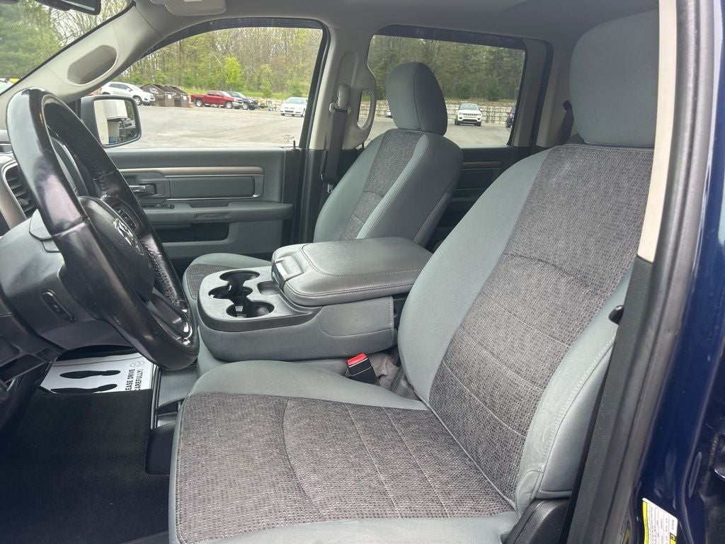 2018 RAM 1500 Big Horn Crew Cab 4x4 5'7' Box