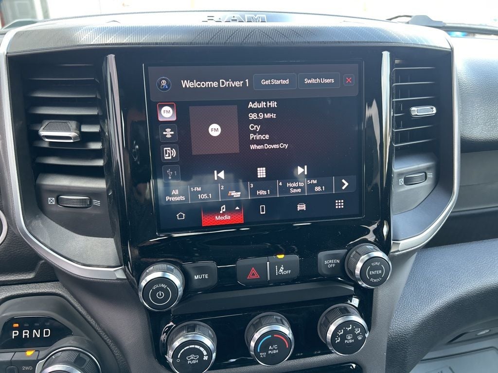 2026 RAM Ram 1500 RAM 1500 EXPRESS CREW CAB 4X4 5'7' BOX