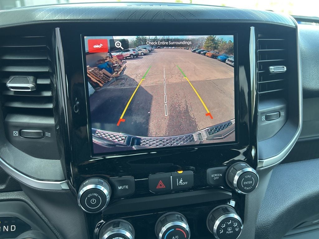 2026 RAM Ram 1500 RAM 1500 EXPRESS CREW CAB 4X4 5'7' BOX