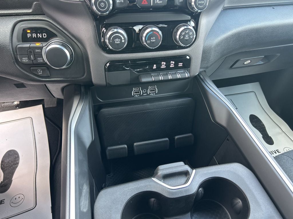 2026 RAM Ram 1500 RAM 1500 EXPRESS CREW CAB 4X4 5'7' BOX