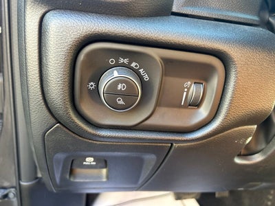2026 RAM Ram 1500 RAM 1500 EXPRESS CREW CAB 4X4 5'7' BOX