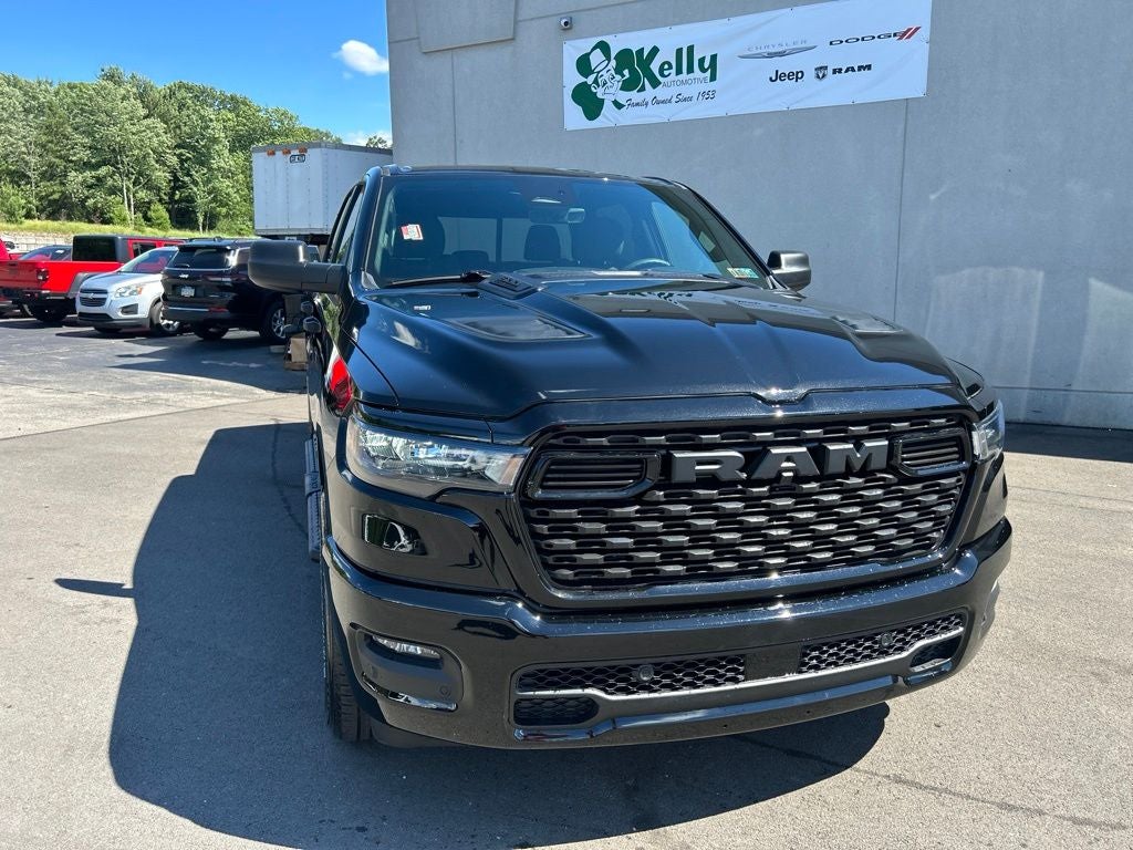 2026 RAM Ram 1500 RAM 1500 EXPRESS CREW CAB 4X4 5'7' BOX