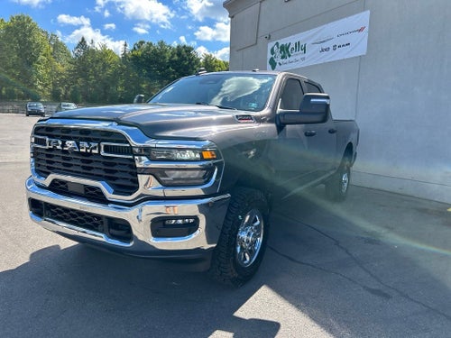 2025 RAM 2500 Tradesman Crew Cab 4x4 6'4' Box