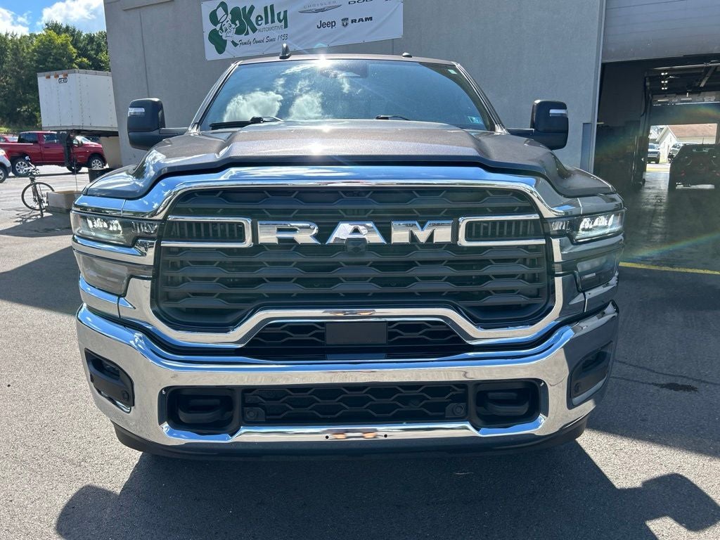 2025 RAM 2500 Tradesman Crew Cab 4x4 6'4' Box