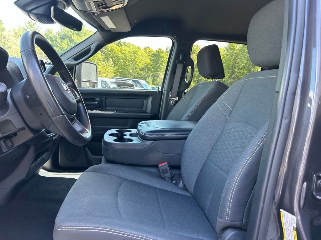 2025 RAM 2500 Tradesman Crew Cab 4x4 6'4' Box
