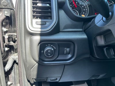2025 RAM 2500 Tradesman Crew Cab 4x4 6'4' Box