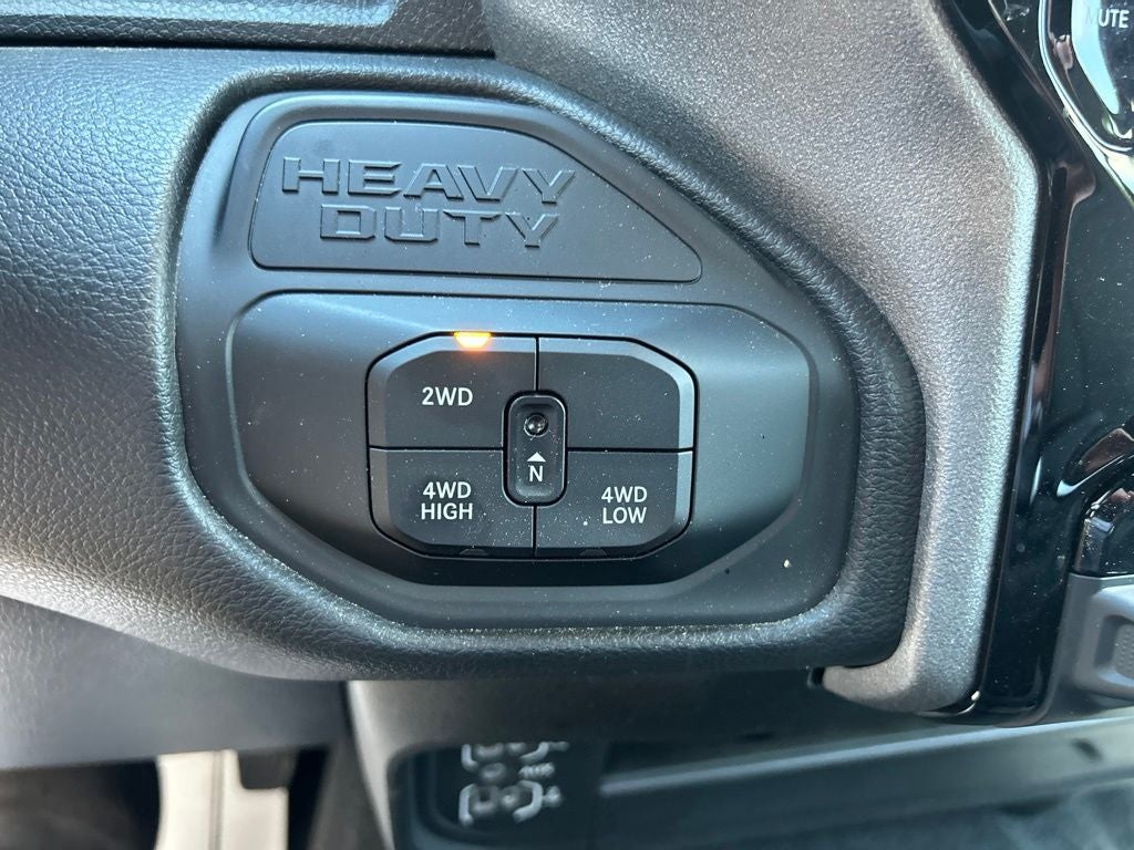 2025 RAM 2500 Tradesman Crew Cab 4x4 6'4' Box