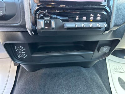 2025 RAM 2500 Tradesman Crew Cab 4x4 6'4' Box