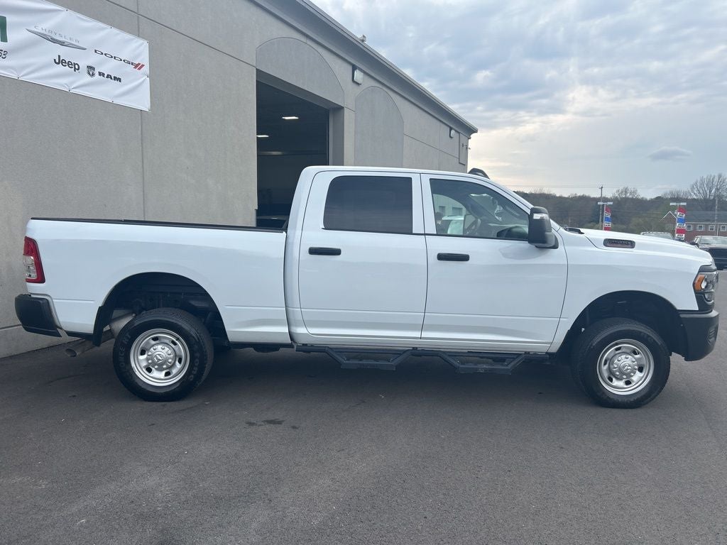 2024 RAM 2500 Tradesman Crew Cab 4x4 6'4' Box