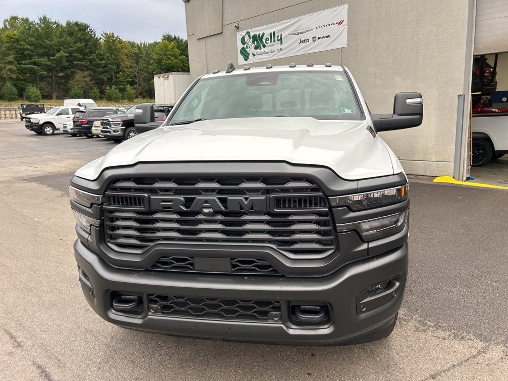 2027 RAM Ram 2500 RAM 2500 TRADESMAN CREW CAB 4X4 8' BOX