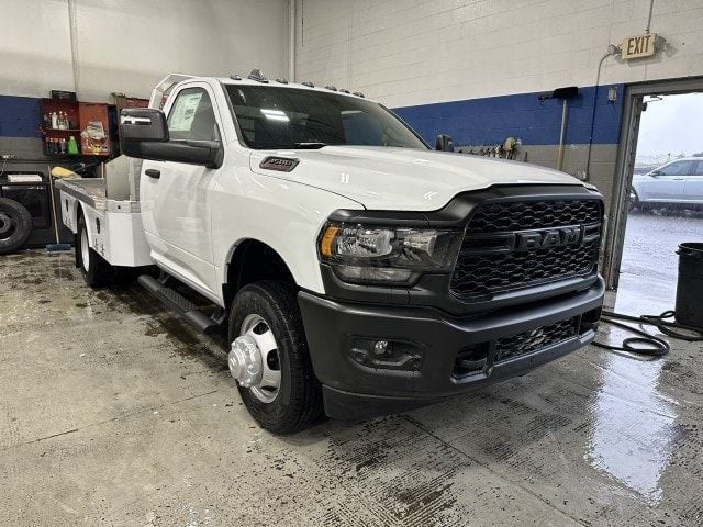 2024 RAM Ram 3500 Chassis Cab RAM 3500 TRADESMAN CHASSIS REGULAR CAB 4X4 60' CA