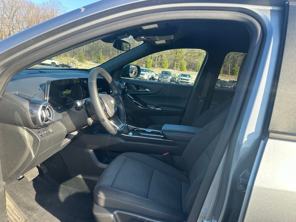 2025 Chevrolet Equinox AWD LT