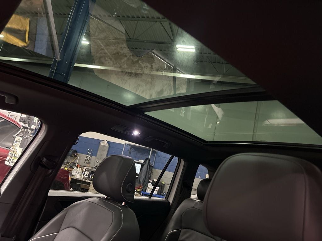 2022 Volkswagen Tiguan 2.0T SEL R-Line