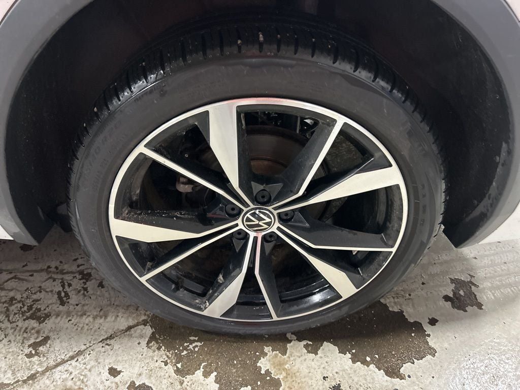 2022 Volkswagen Tiguan 2.0T SEL R-Line