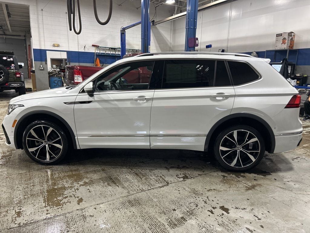 2022 Volkswagen Tiguan 2.0T SEL R-Line