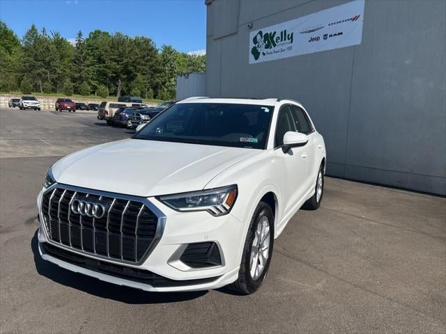 2023 Audi Q3 40 TFSI Premium quattro's photo