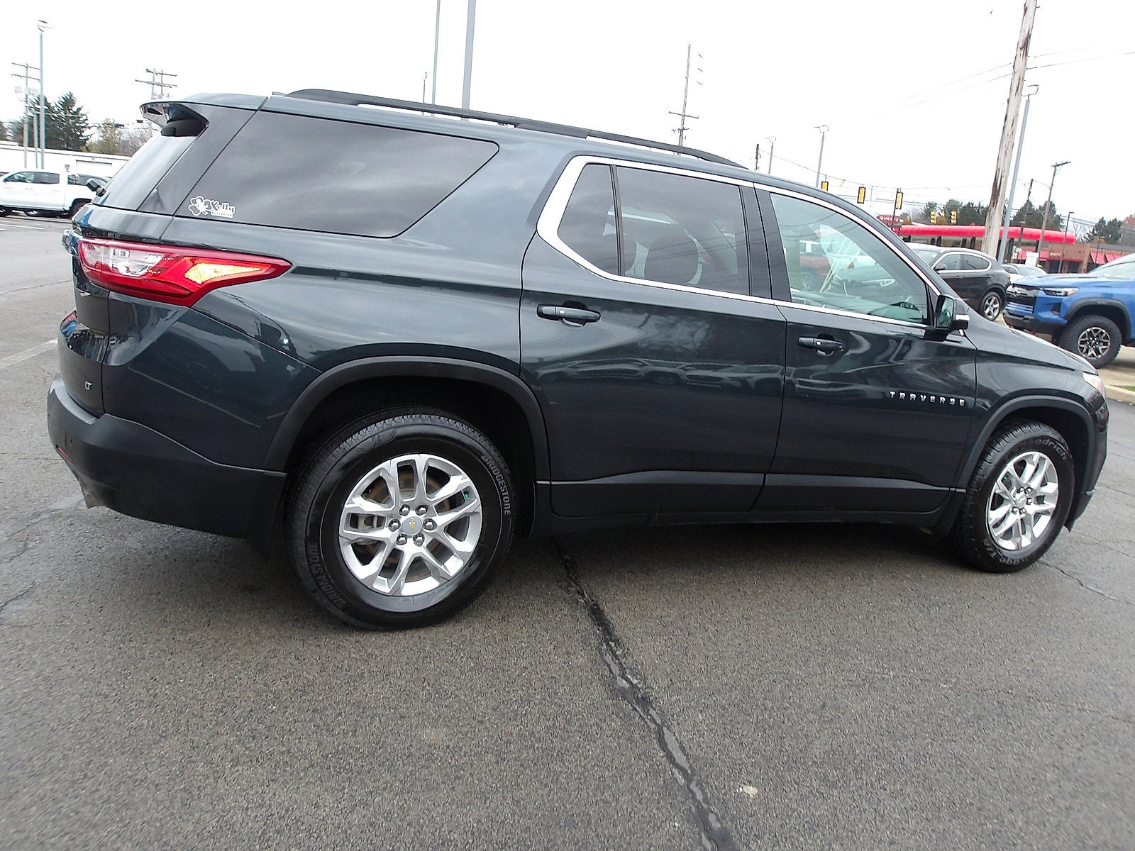 2020 Chevrolet Traverse LT Cloth