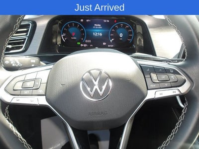 2025 Volkswagen Atlas Cross Sport 2.0T SE w/Technology