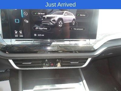 2025 Volkswagen Atlas Cross Sport 2.0T SE w/Technology