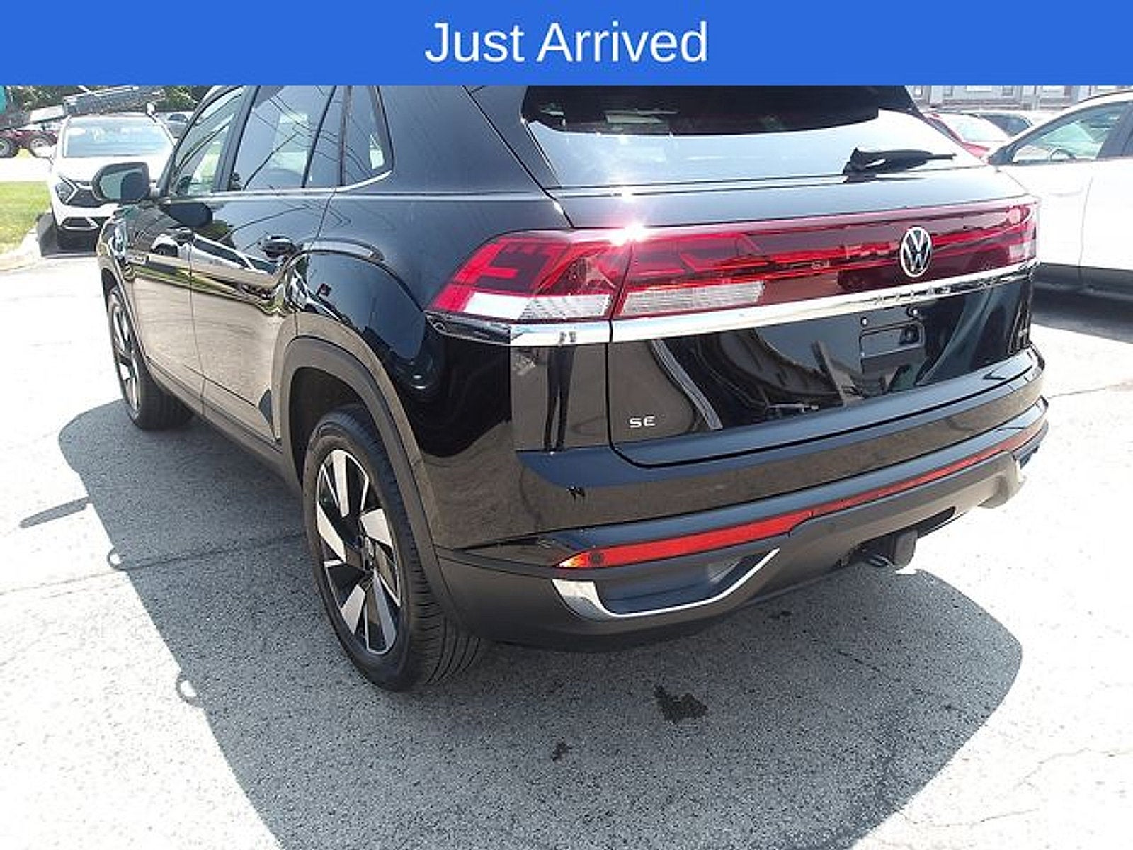 2025 Volkswagen Atlas Cross Sport 2.0T SE w/Technology