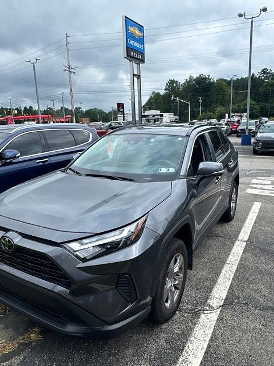 2025 Toyota RAV4 XLE