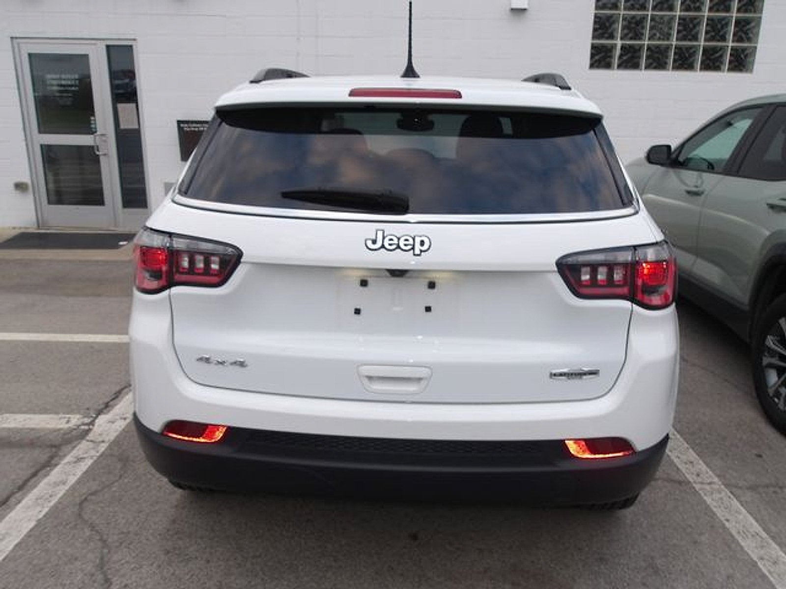 2023 Jeep Compass Latitude Lux