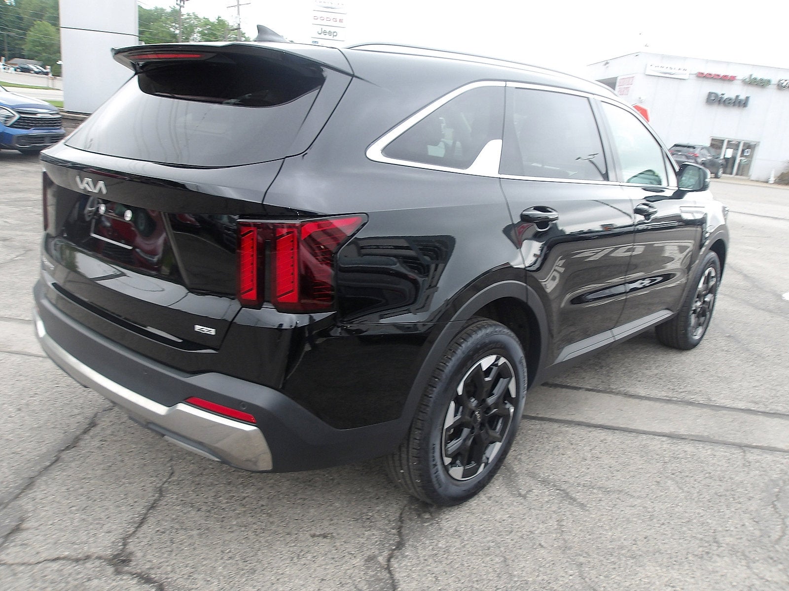 2025 Kia Sorento S