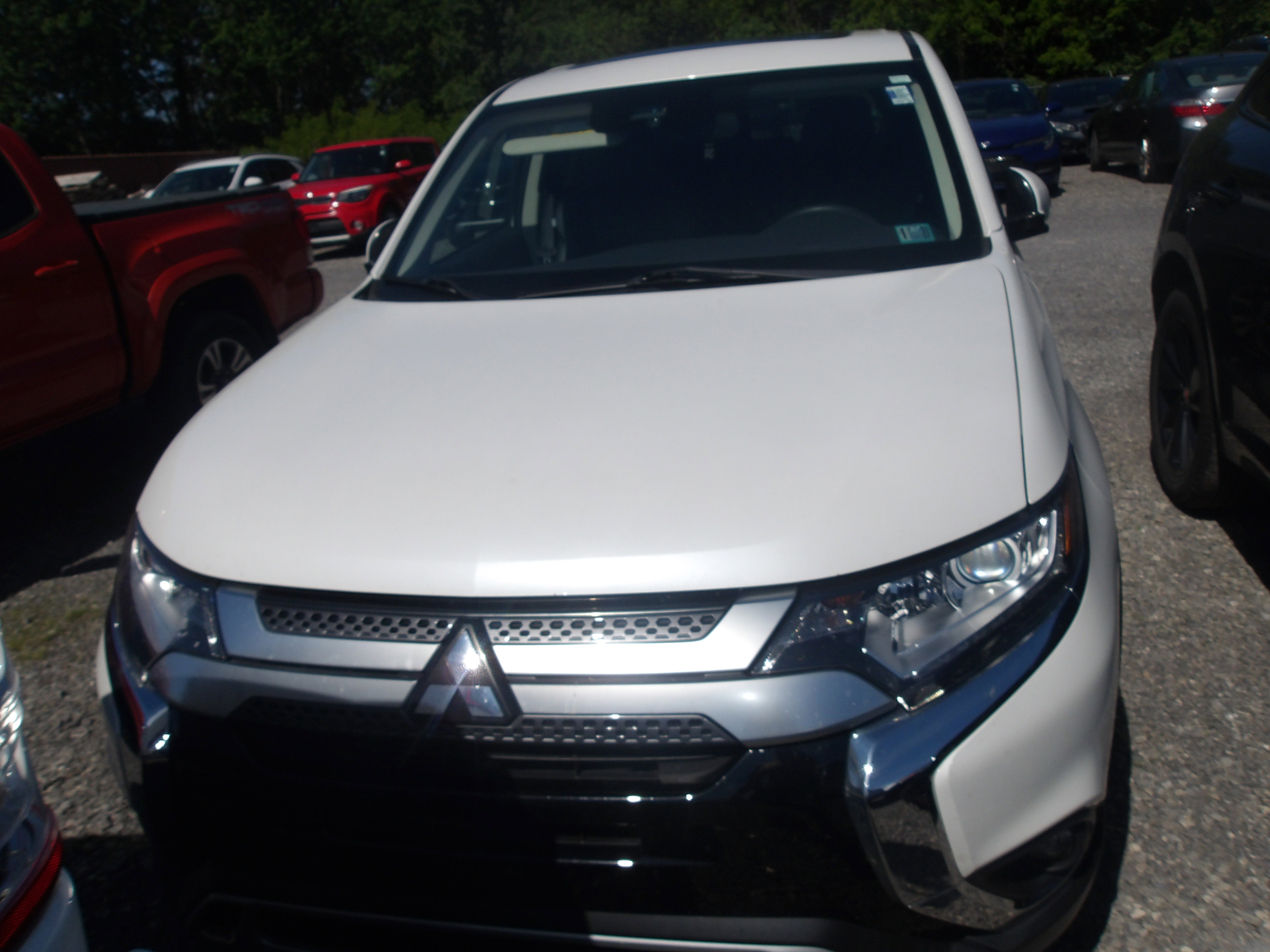 2020 Mitsubishi Outlander Base