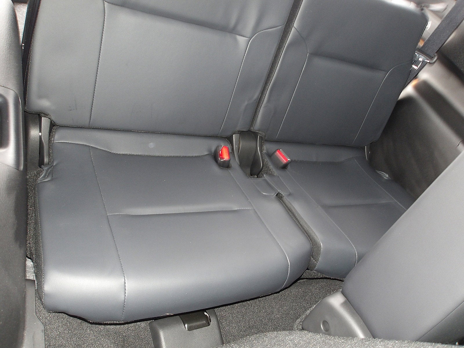 2024 Mitsubishi Outlander Base