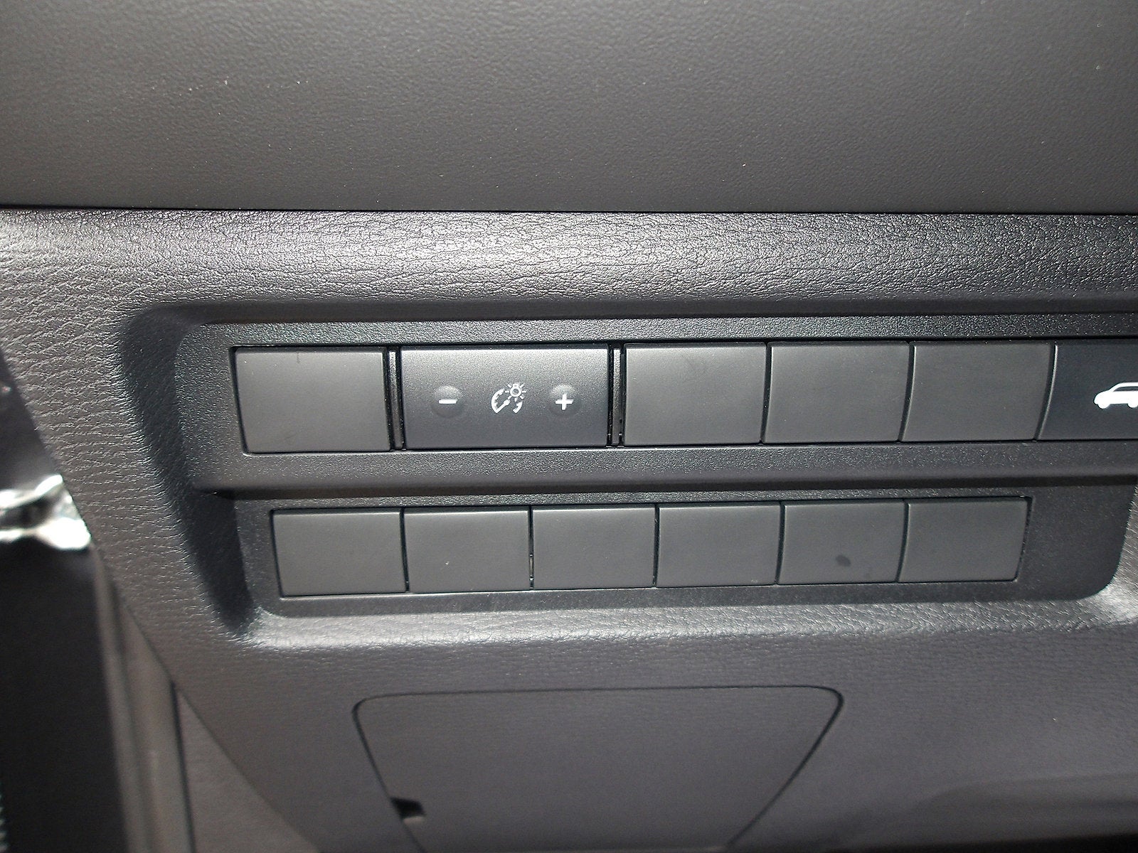 2024 Mitsubishi Outlander Base