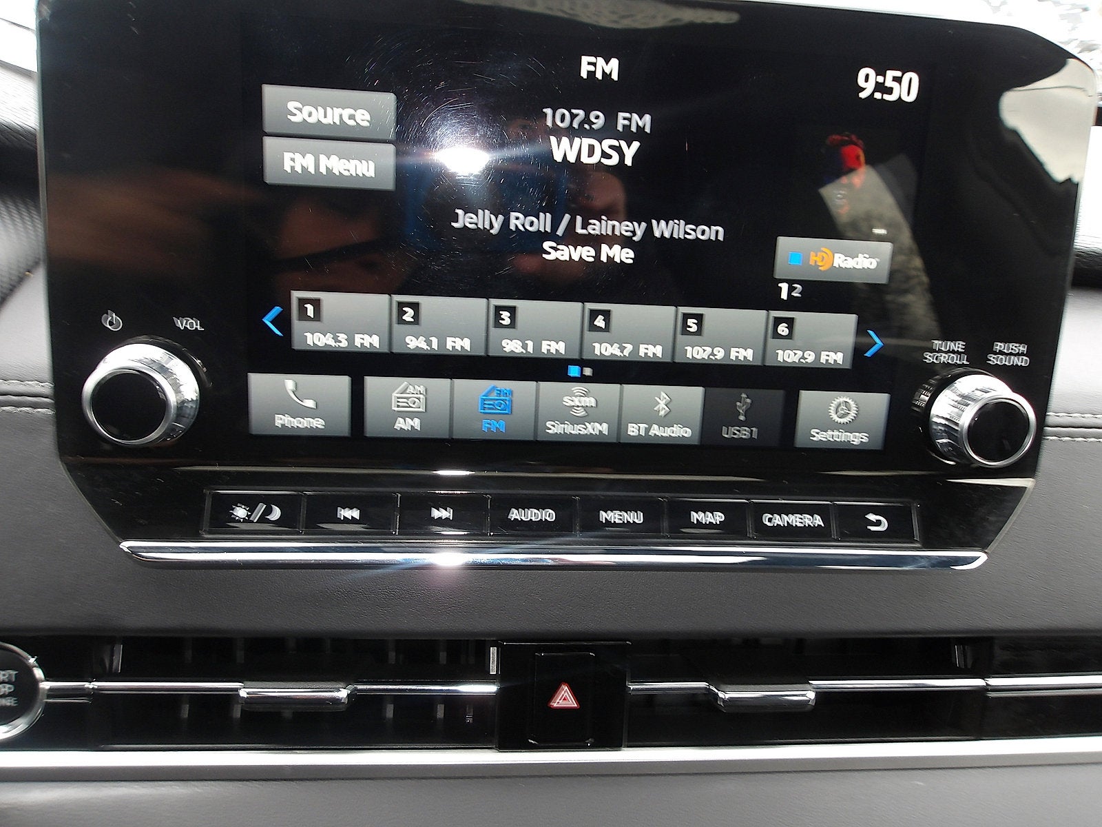 2024 Mitsubishi Outlander Base