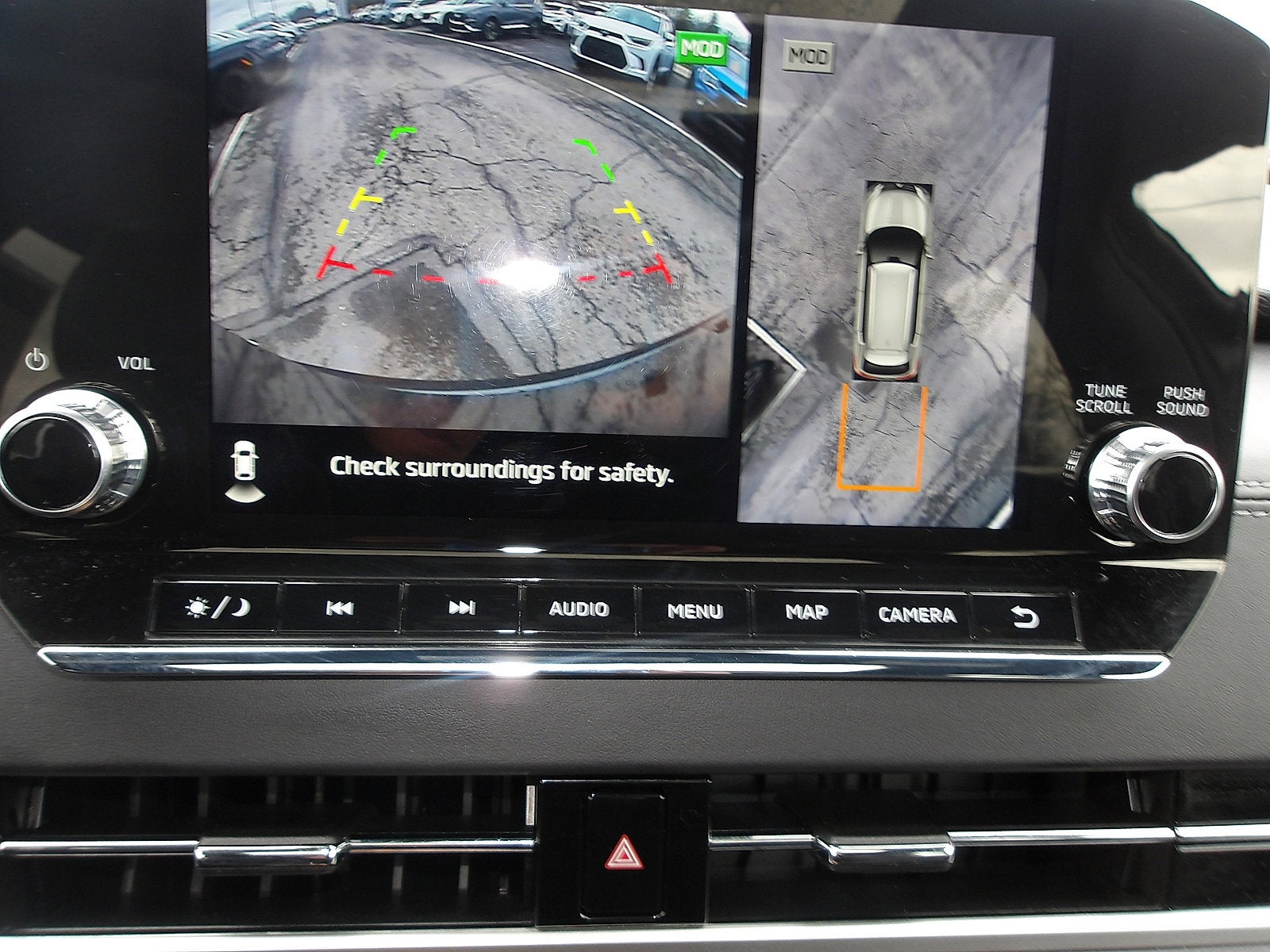 2024 Mitsubishi Outlander Base