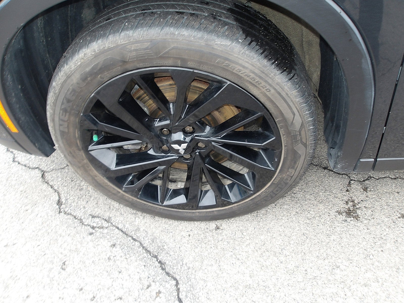 2024 Mitsubishi Outlander Base