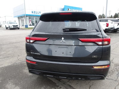 2024 Mitsubishi Outlander Base