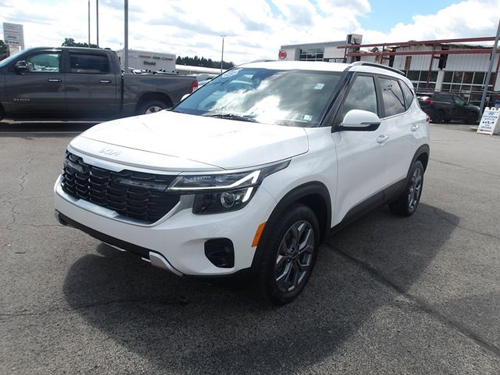 2024 Kia Seltos S