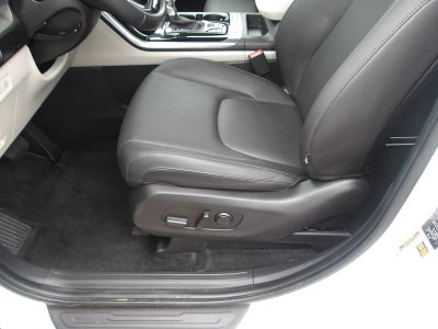 2023 Kia Carnival EX