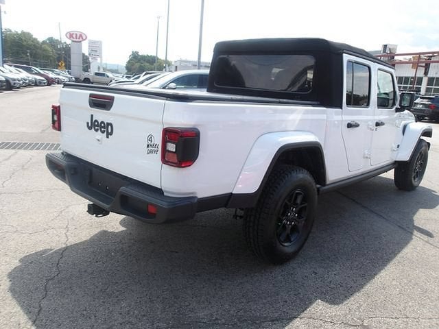 2024 Jeep Gladiator Willys