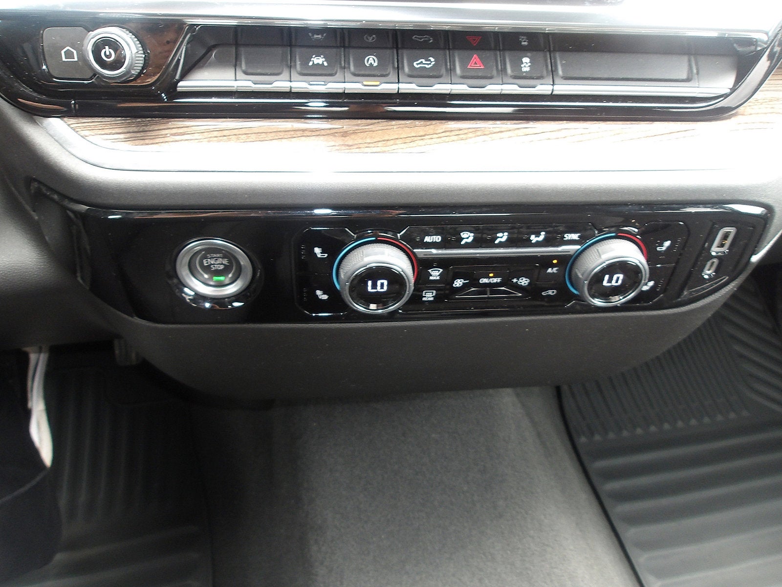 2022 Chevrolet Silverado 1500 LT (2FL)