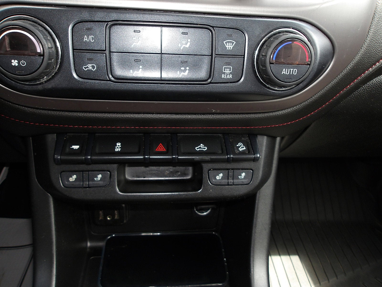 2020 GMC Canyon All Terrain - Cloth