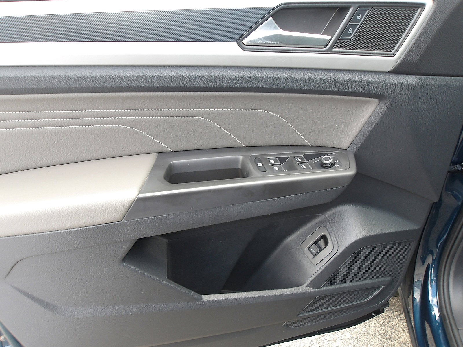 2022 Volkswagen Atlas Cross Sport 3.6L V6 SEL