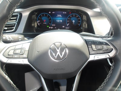2025 Volkswagen Atlas Cross Sport 2.0T SE w/Technology