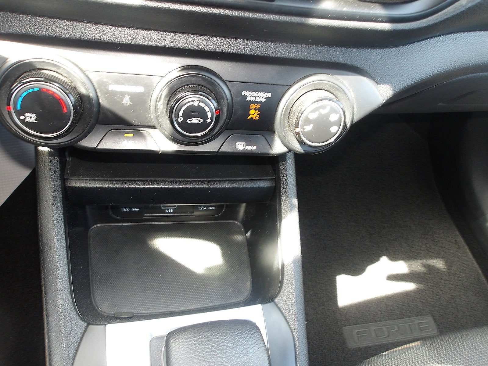 2023 Kia Forte LX